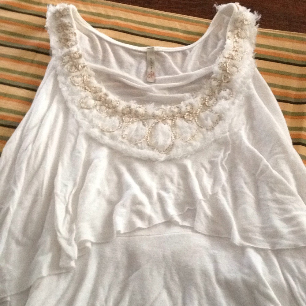 Flirty White Ruffle Tank Top NWOT